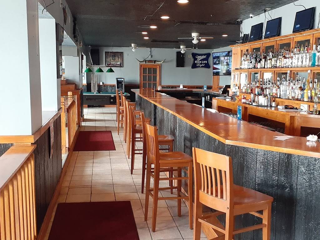 Whiskey Stop Bar & Grill | restaurant | 6509 Columbus Rd NE, Louisville, OH 44641, USA | 3308754781 OR +1 330-875-4781