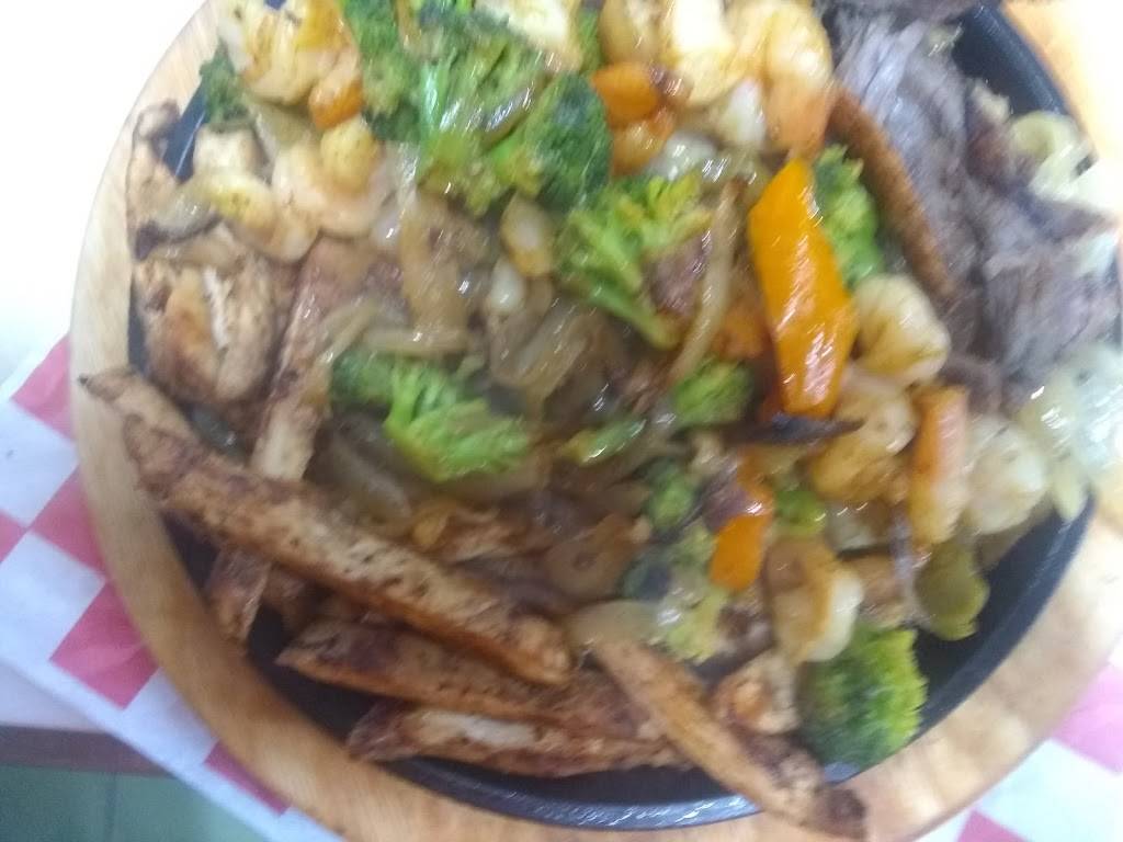 Salvador Cocina Authentic Mexican Food | restaurant | 1115 N 6th Ave, Durant, OK 74701, USA | 5806345496 OR +1 580-634-5496