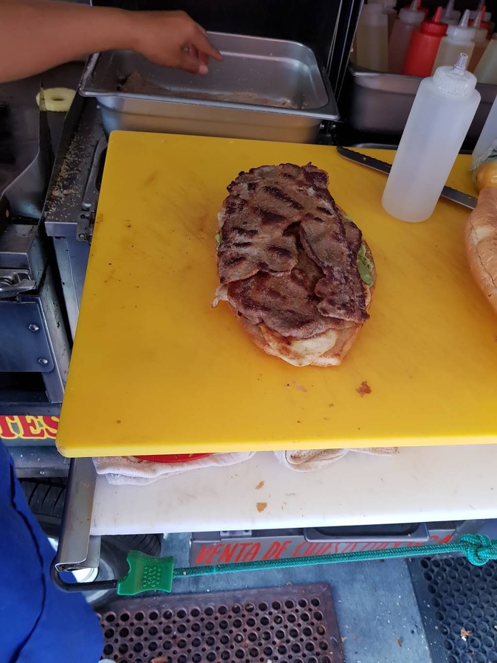 Tortas Gigantes | restaurant | 1830 Slauson Ave, Vernon, CA 90058, USA | 3234832047 OR +1 323-483-2047