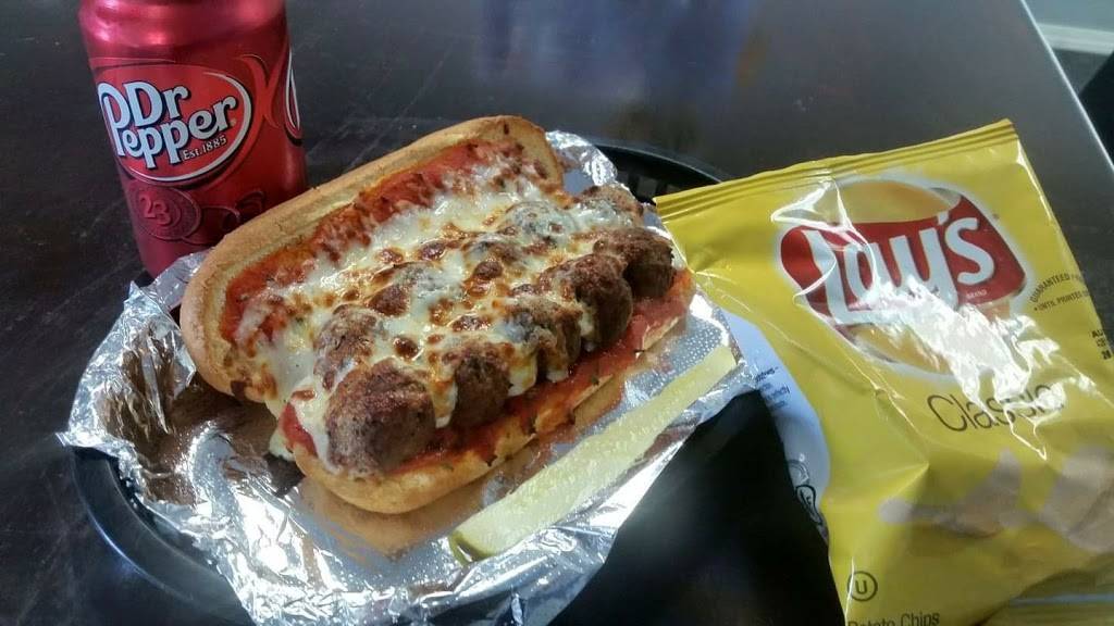 Heavenly Dough Pizzeria | restaurant | 577 S Elm St, Oologah, OK 74053, USA | 9184432900 OR +1 918-443-2900