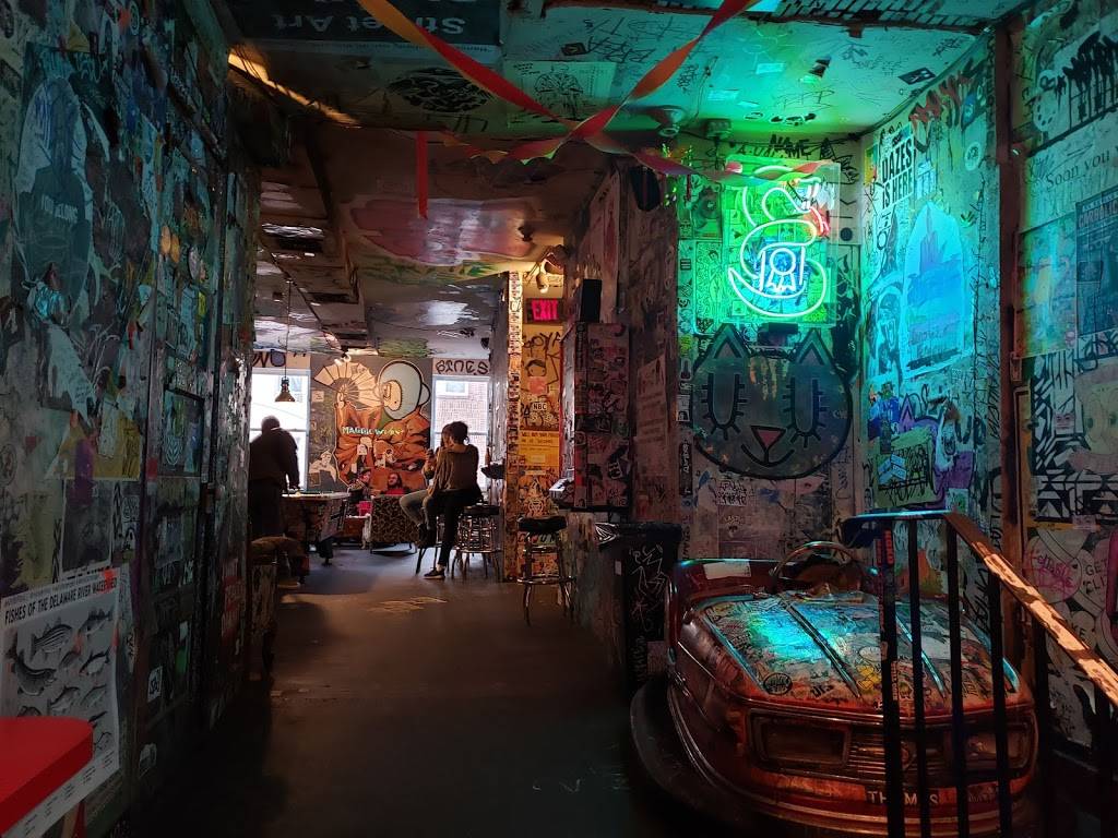 Tattooed Mom | restaurant | 530 South St, Philadelphia, PA 19147, USA | 2152389880 OR +1 215-238-9880