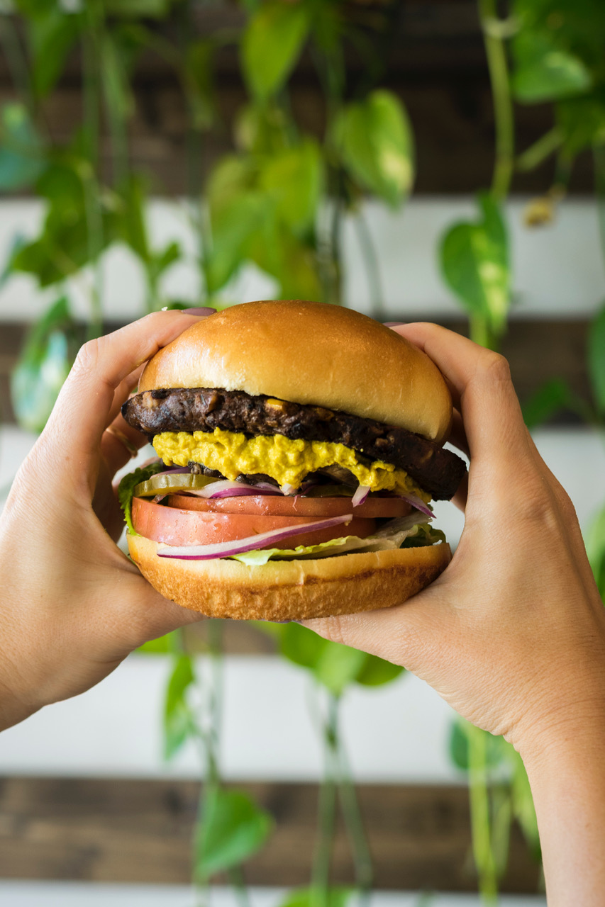 Holi Vegan Kitchen | restaurant | 3099 NE 163rd St, North Miami Beach, FL 33160, USA | 7865203120 OR +1 786-520-3120