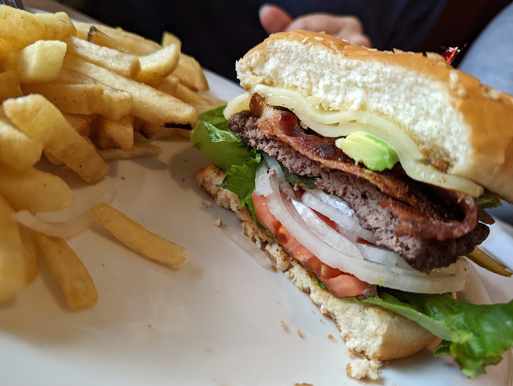 Kristinas Restaurant | restaurant | 250 W 5th St, Eureka, CA 95501, USA | 7074443322 OR +1 707-444-3322