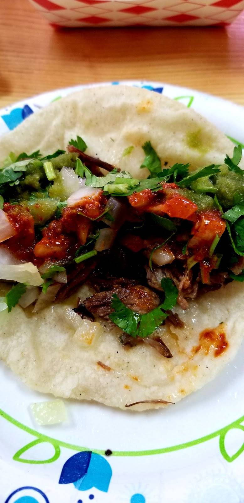 Hermanos Cruz Barbacoa Estilo Ixmiquilpan Hgo. | restaurant | 111 E Centerville Rd, Garland, TX 75041, USA | 9729264180 OR +1 972-926-4180