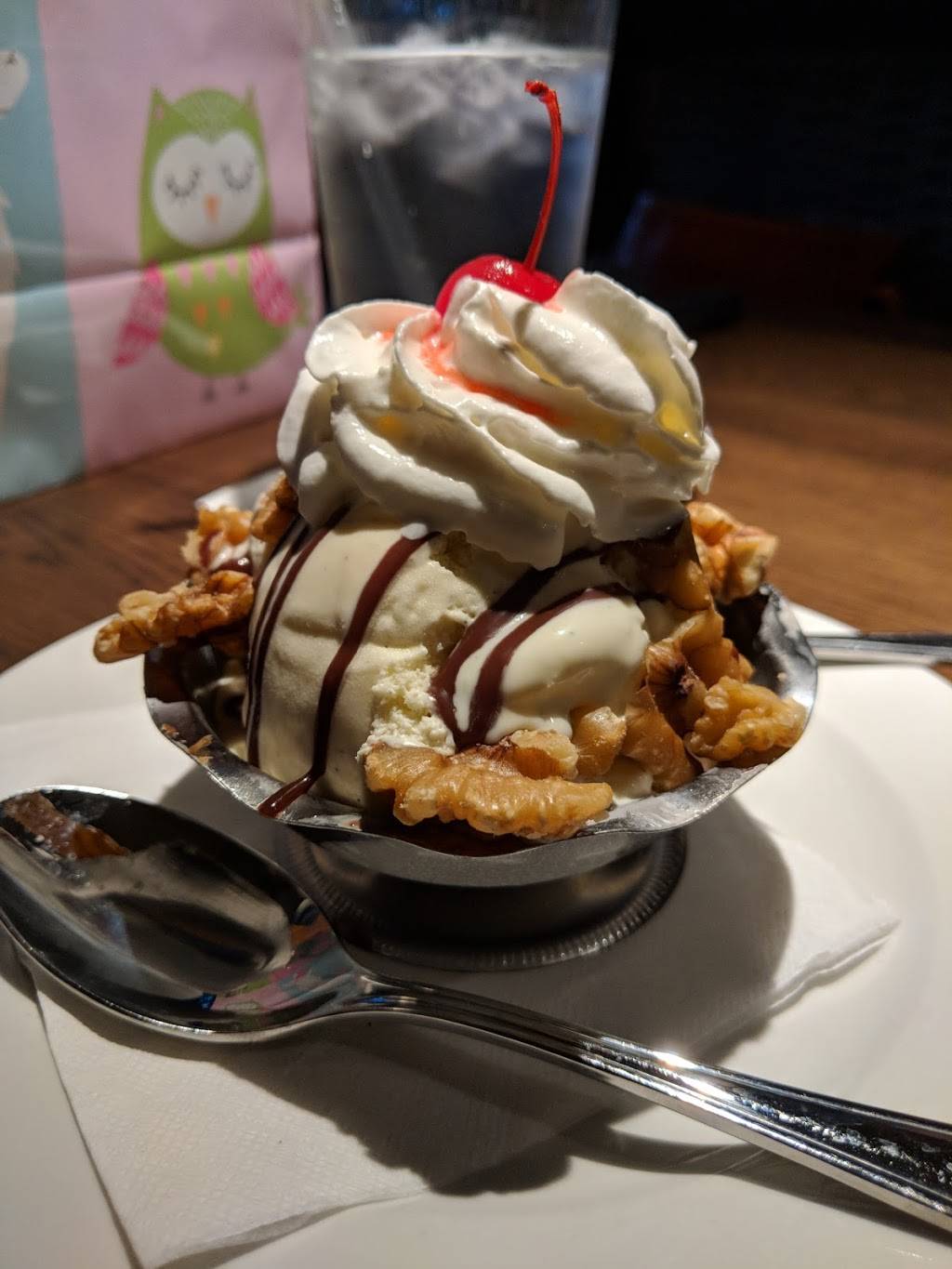 Village Tavern | restaurant | 1903 Westridge Rd, Greensboro, NC 27410, USA | 3362823063 OR +1 336-282-3063