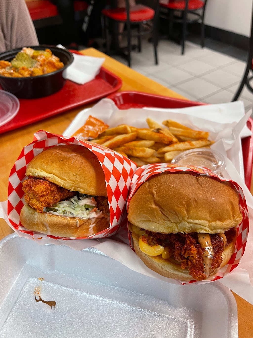 Legend Hot Chicken | restaurant | 7129 Katella Ave, Stanton, CA 90680, USA | 7148862131 OR +1 714-886-2131