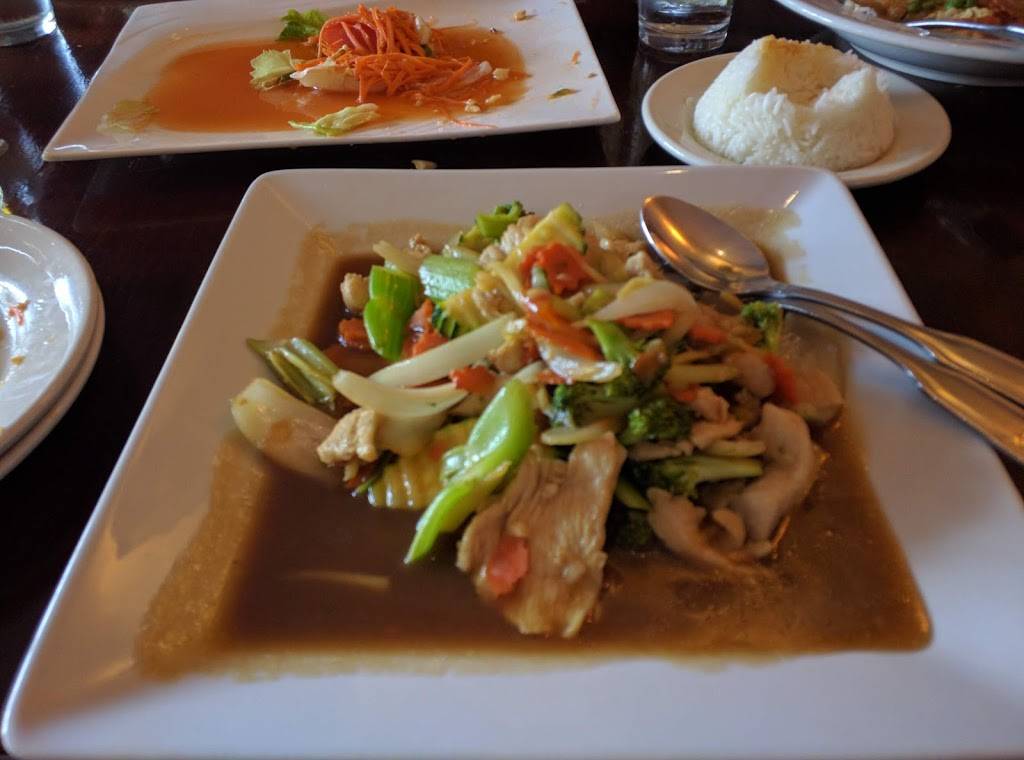Ginger Thai | restaurant | 234 S Main St, Sebastopol, CA 95472, USA | 7078242259 OR +1 707-824-2259