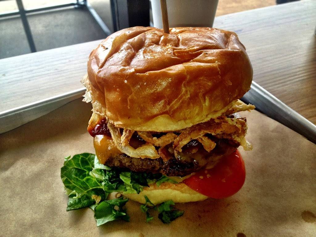 Haystack Burgers and Barley | restaurant | 100 S Central Expy #17, Richardson, TX 75080, USA | 9724799424 OR +1 972-479-9424