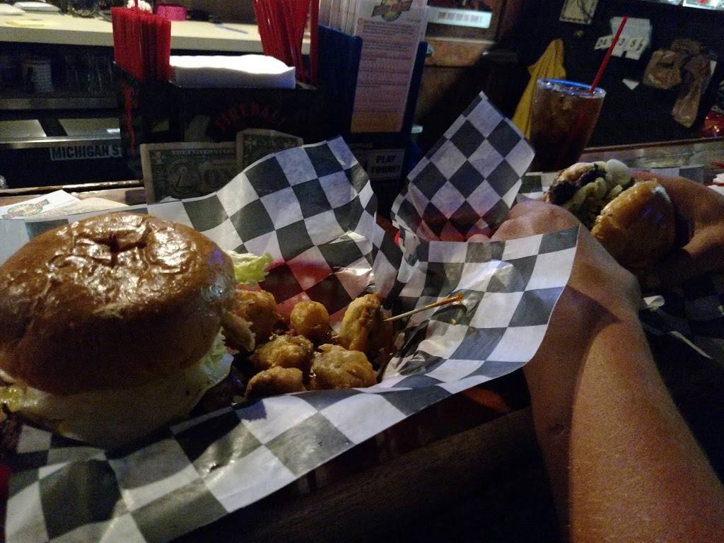 46 Bar | restaurant | 3015 E Apple Ave, Muskegon, MI 49442, USA | 2317667478 OR +1 231-766-7478