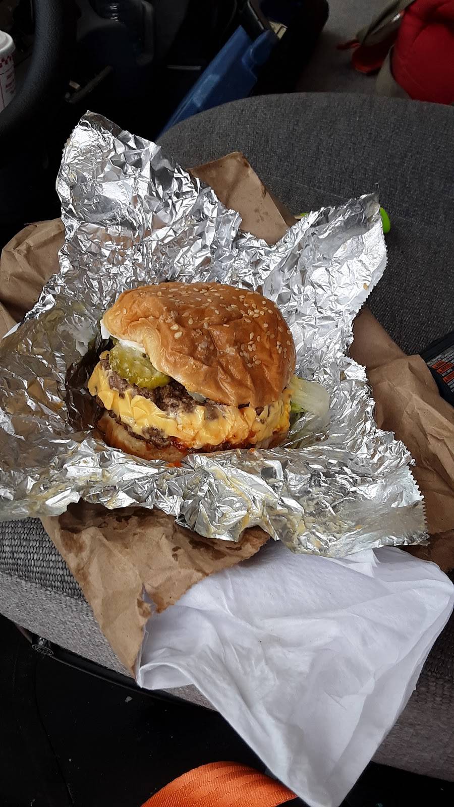 Five Guys | meal takeaway | 585 Brookwood Village, Birmingham, AL 35209, USA | 2054148459 OR +1 205-414-8459