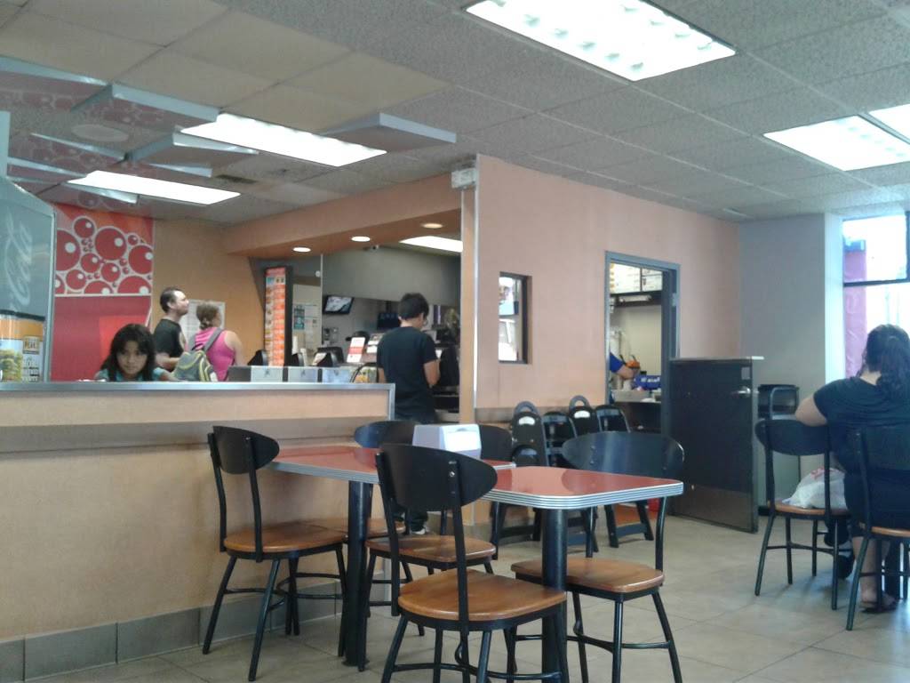 Jack in the Box | restaurant | 290 W Lincoln Ave, Anaheim, CA 92805, USA | 7145330136 OR +1 714-533-0136