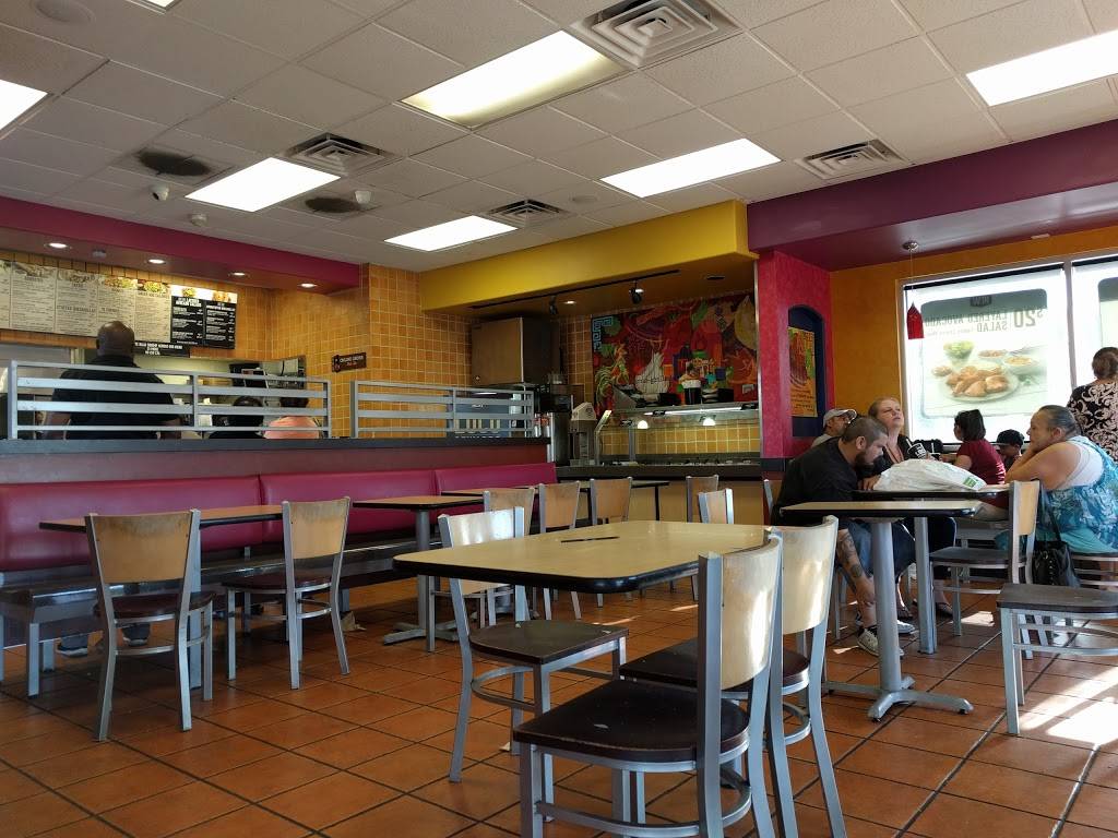 El Pollo Loco | restaurant | 4188 N Blackstone Ave, Fresno, CA 93726, USA | 5592301458 OR +1 559-230-1458