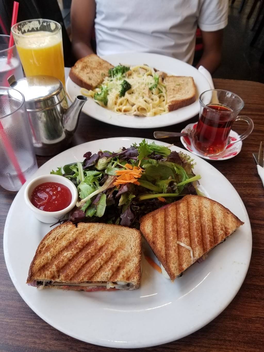 Olympus Caffe & Bakery | restaurant | 135 Castro St, Mountain View, CA 94041, USA | 6503367613 OR +1 650-336-7613