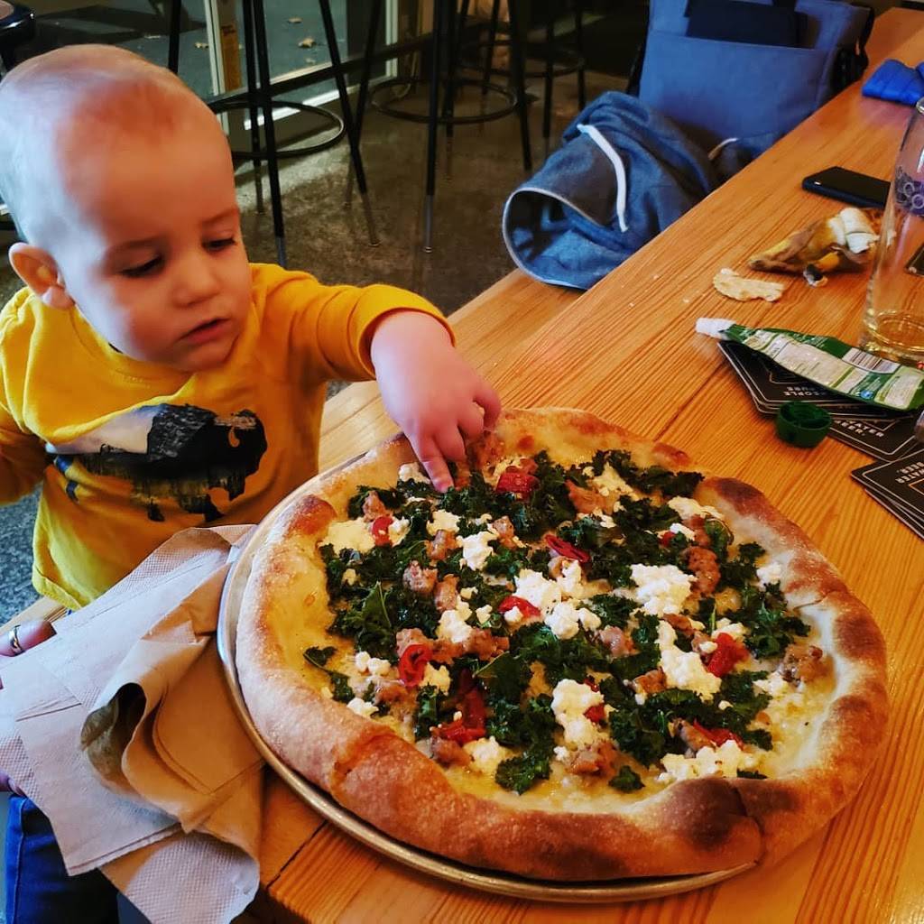 Bull Run Pizza | restaurant | 6035 NE Halsey St, Portland, OR 97213, USA | 9718880301 OR +1 971-888-0301