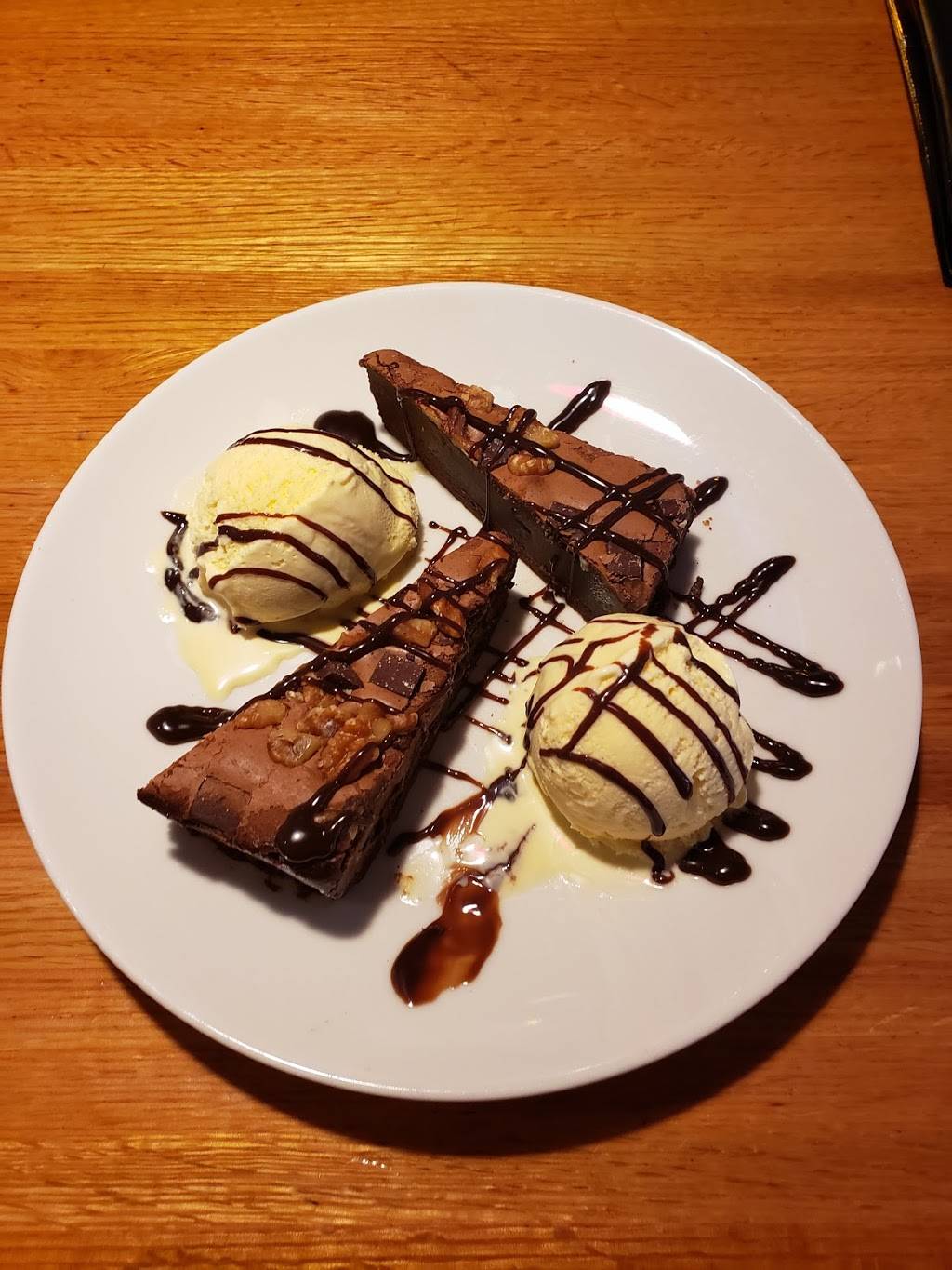 Applebees Grill + Bar | restaurant | 5678 S Redwood Rd, Taylorsville, UT 84123, USA | 8019635100 OR +1 801-963-5100