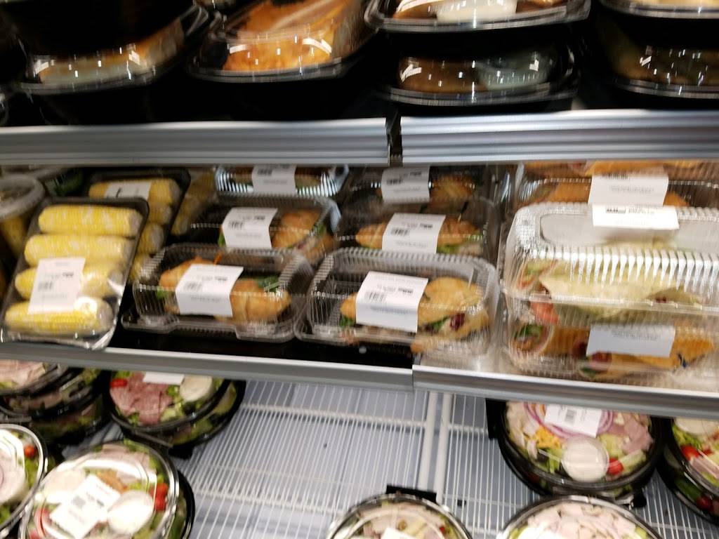 Jonnas Market | meal takeaway | 1455 N Michigan Ave #100, Howell, MI 48843, USA | 5175458000 OR +1 517-545-8000