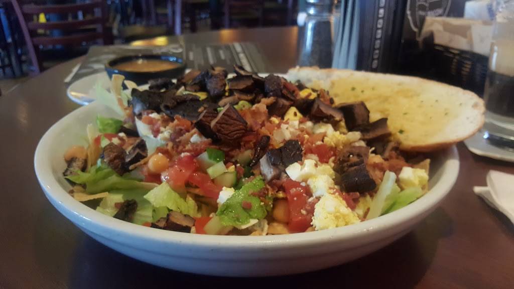 Bar Louie - Genesee Valley Center | night club | 4360 Miller Rd Suite E-1, Flint, MI 48507, USA | 8106001500 OR +1 810-600-1500