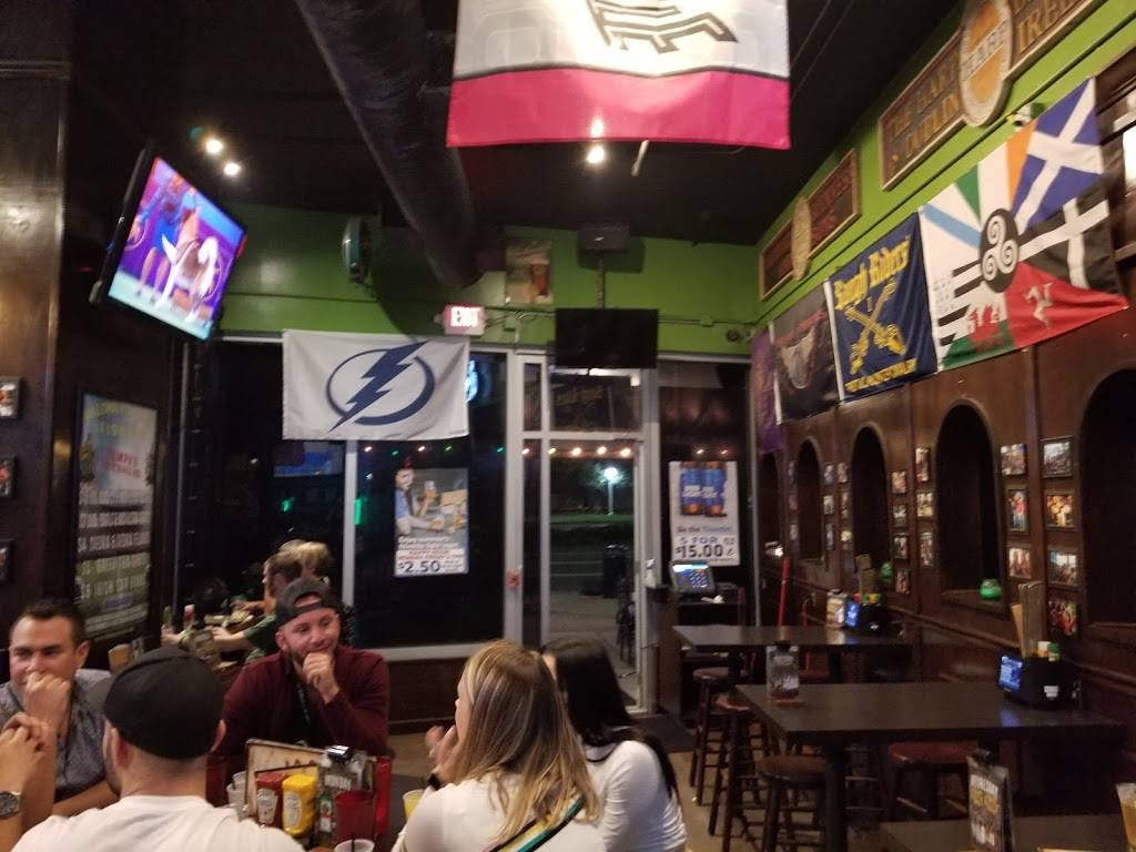 Maloneys Local Irish Pub Downtown | restaurant | 1120 E Kennedy Blvd #140, Tampa, FL 33602, USA | 8132847963 OR +1 813-284-7963