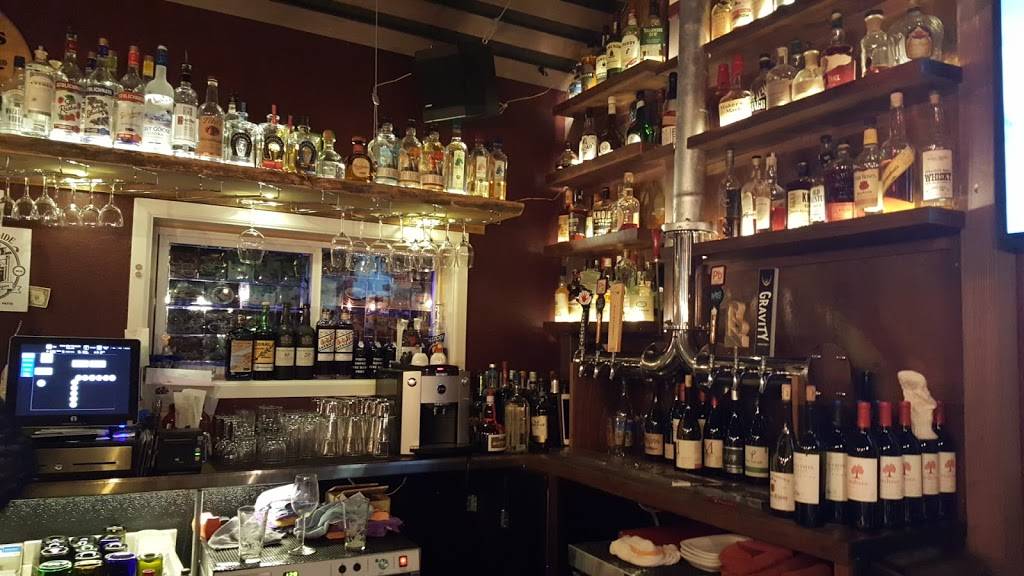 West Side Tavern | restaurant | 1283 3rd Ave, Longmont, CO 80501, USA | 7205260360 OR +1 720-526-0360