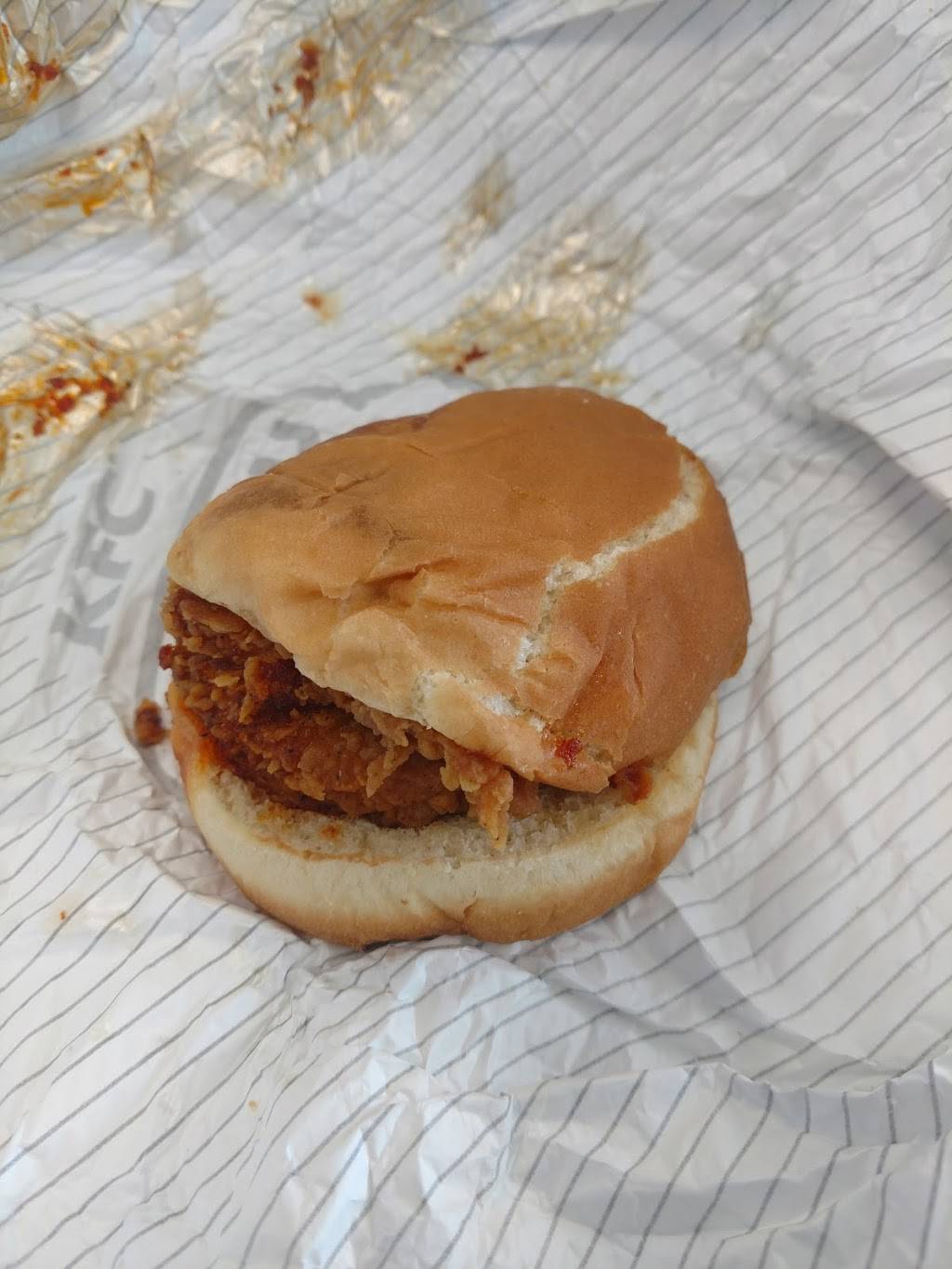 KFC | restaurant | 1516 Teasley Ln, Denton, TX 76205, USA | 9402438425 OR +1 940-243-8425