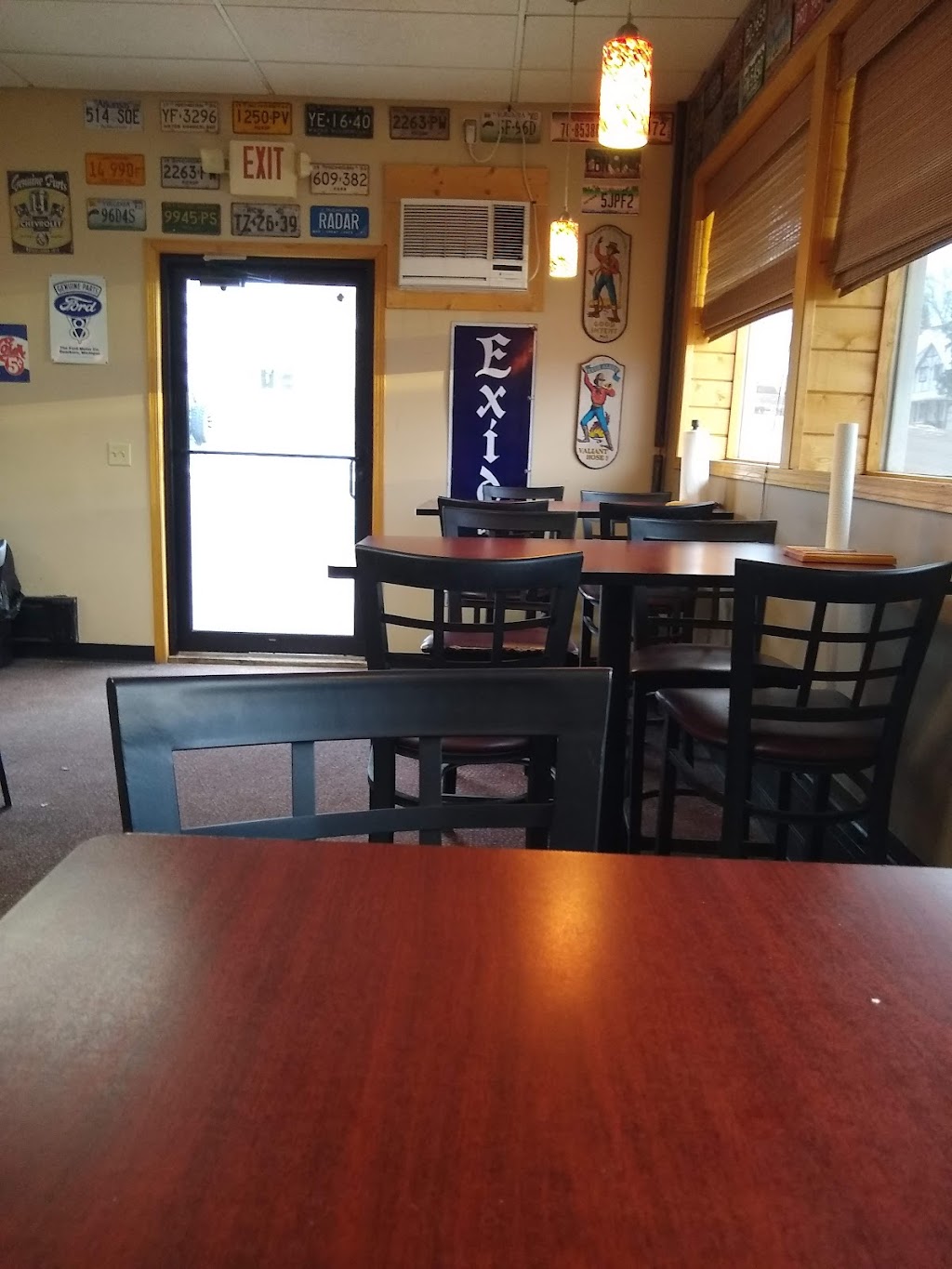 Pizza Shack | restaurant | 120 E Broad St, LAnse, MI 49946, USA | 9065244040 OR +1 906-524-4040