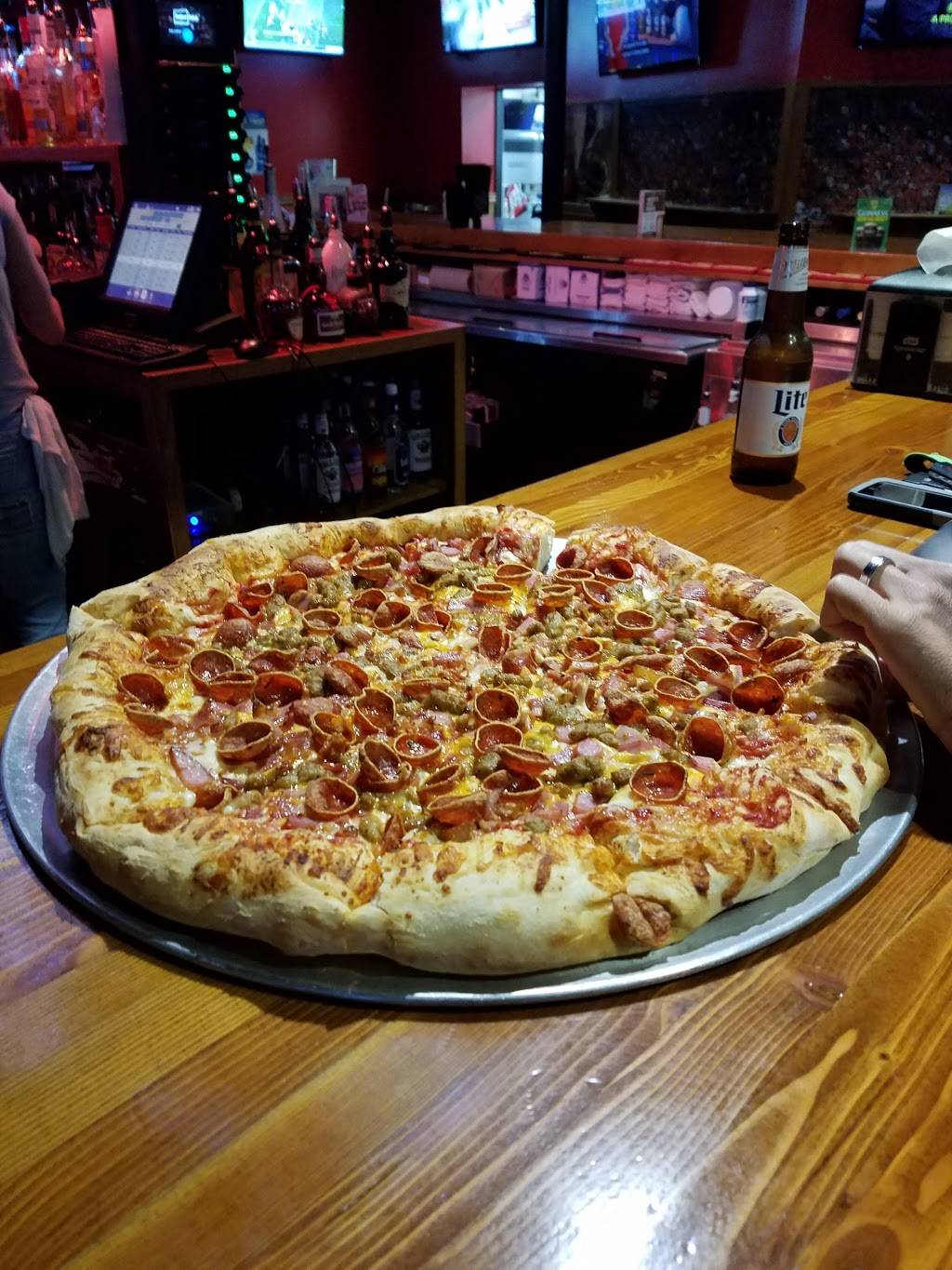 Downtown Arena | restaurant | 1005 Wheeling Ave, Cambridge, OH 43725, USA | 7404399037 OR +1 740-439-9037