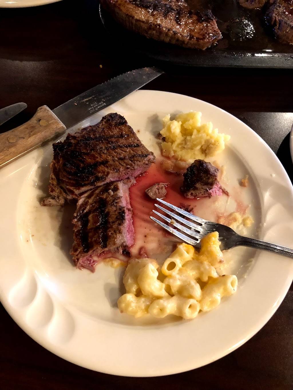 The Shed | restaurant | 12685 Adams Rd, Granger, IN 46530, USA | 5742432300 OR +1 574-243-2300