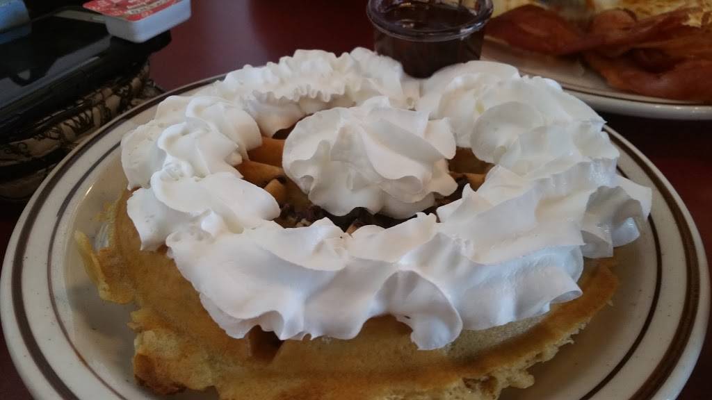 Waffle Barn | restaurant | 1002 Riley St, Folsom, CA 95630, USA | 9168174225 OR +1 916-817-4225