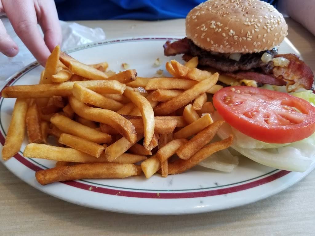 Huddle House | restaurant | 9047 Old Number Six Hwy, Santee, SC 29142, USA | 8038542220 OR +1 803-854-2220