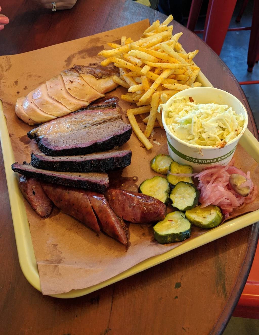 Cochon Volant BBQ Smokehouse | restaurant | 18350 Sonoma Hwy, Sonoma, CA 95476, USA | 7075095480 OR +1 707-509-5480