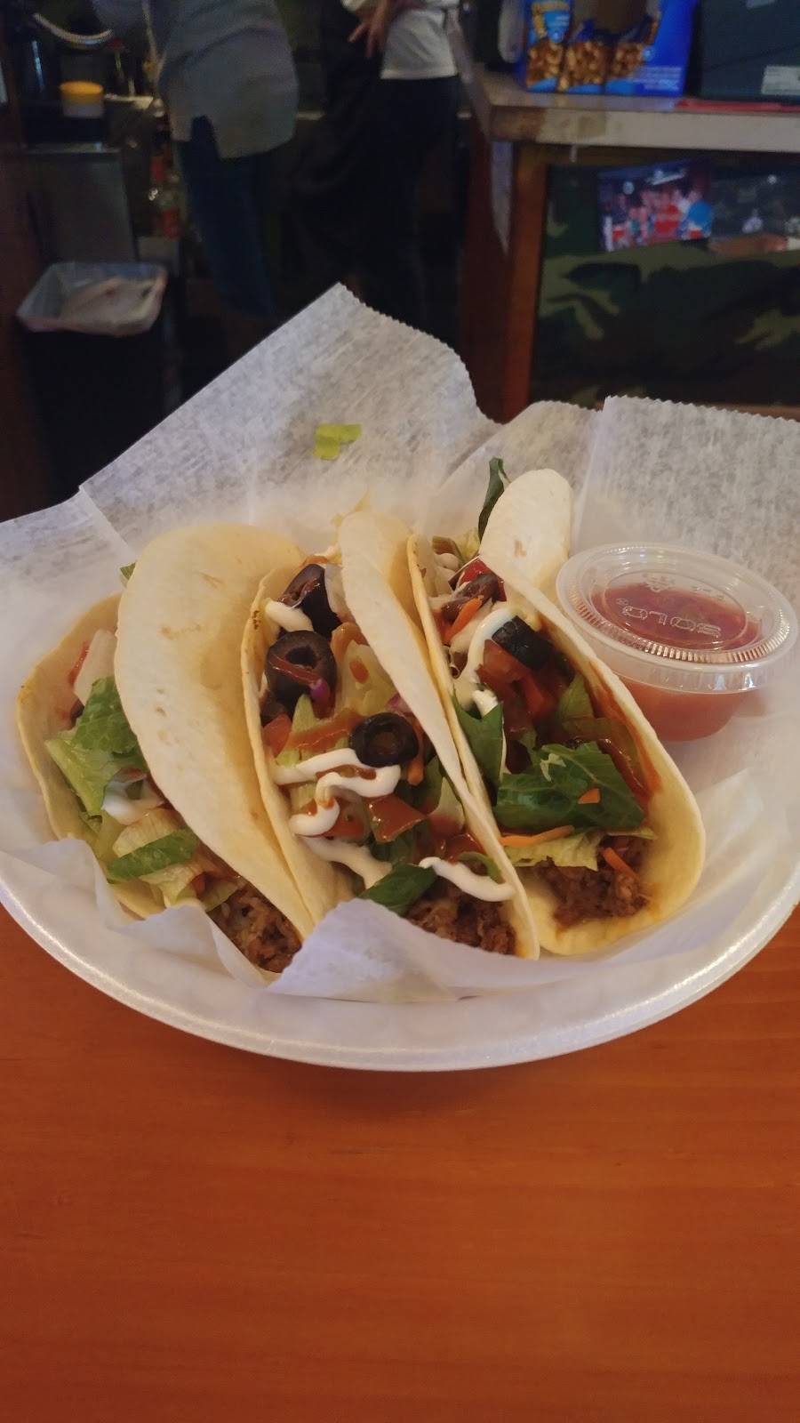 Colonial Cafe | restaurant | 550 Chicopee St, Chicopee, MA 01013, USA | 4135361935 OR +1 413-536-1935