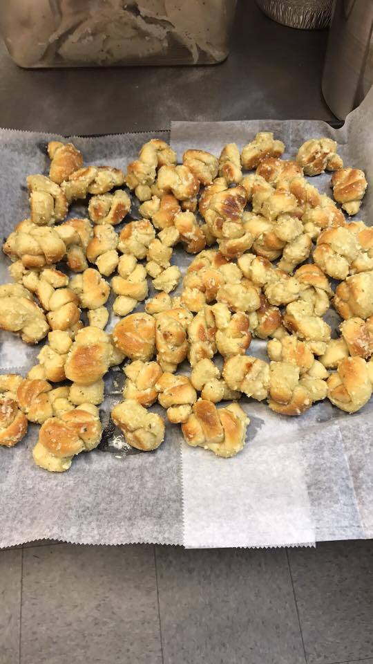 Robertos Pizza & Italian | restaurant | 101 Marlboro Ave # 23, Easton, MD 21601, USA | 4107703500 OR +1 410-770-3500