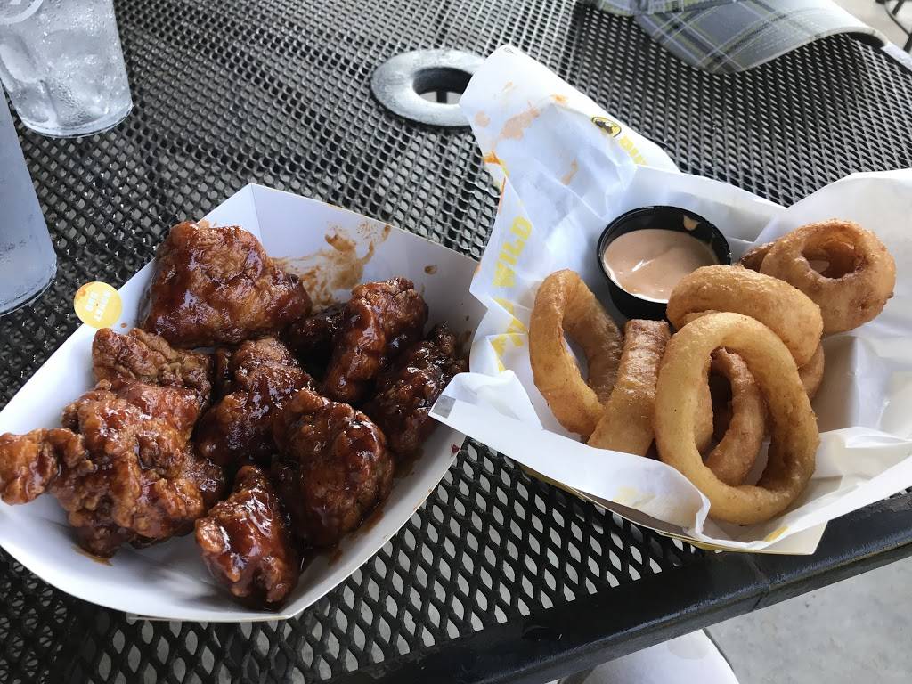 Buffalo Wild Wings | meal takeaway | 5215 Old Hickory Blvd, Hermitage, TN 37076, USA | 6158856700 OR +1 615-885-6700