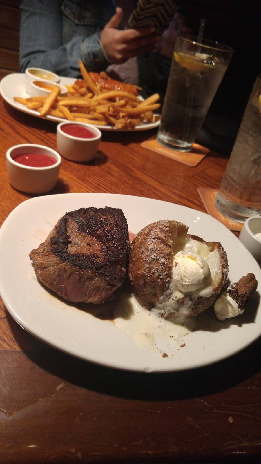 Outback Steakhouse | restaurant | 2225 Hwy 44 W, Inverness, FL 34453, USA | 3526379292 OR +1 352-637-9292