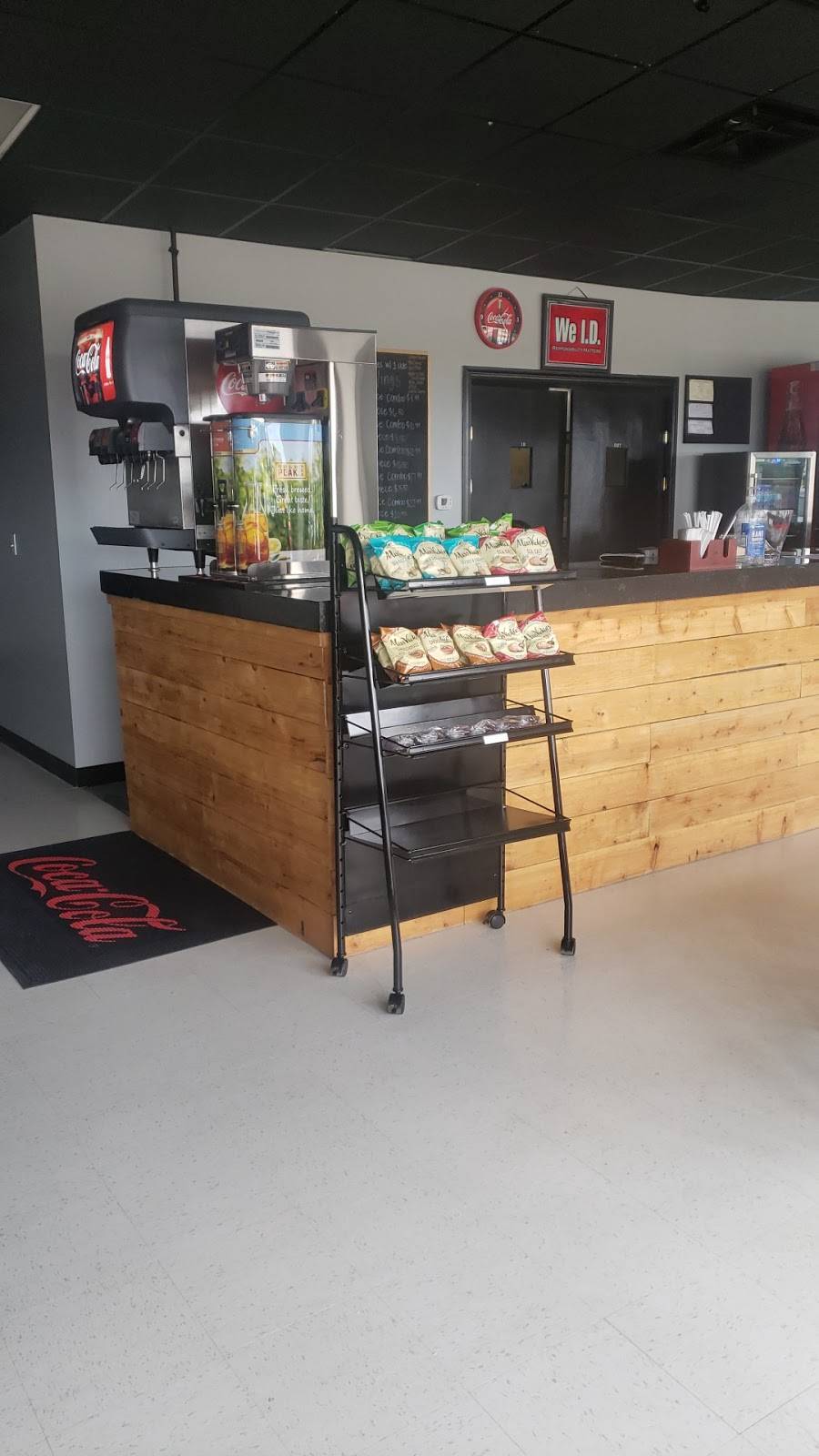 Honest Abes - Barbecue Restaurant | restaurant | 693 Corporate Dr, Houma, LA 70360, USA | 9857465413 OR +1 985-746-5413