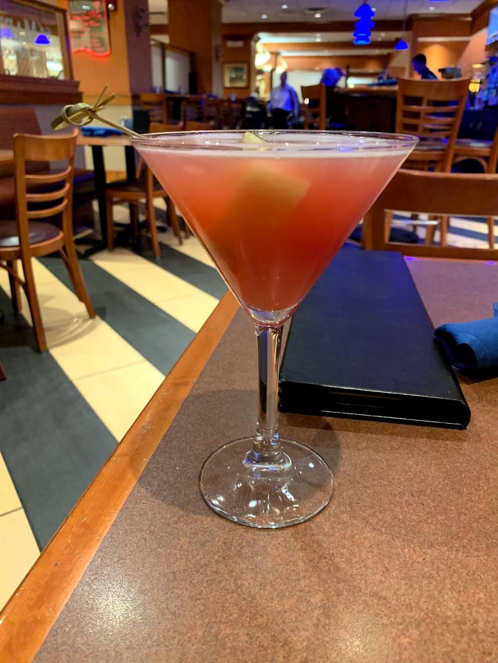 Martinis | restaurant | 20 2nd Ave SW, Rochester, MN 55902, USA | 5072806200 OR +1 507-280-6200