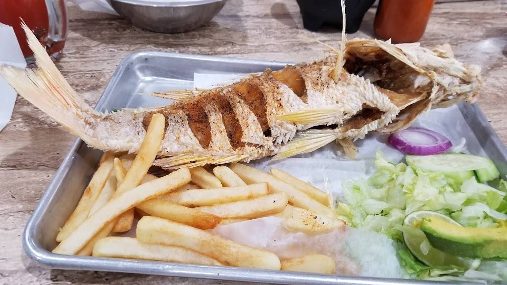 Mariscos 2000 | restaurant | 1153 S Stemmons Fwy, Lewisville, TX 75067, USA | 9729568300 OR +1 972-956-8300