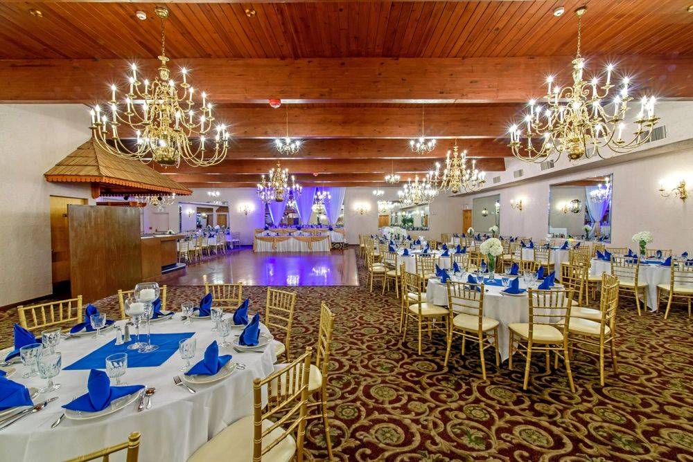 Candlelight Banquets | restaurant | 10625 S Ridgeland Ave, Chicago Ridge, IL 60415, USA | 7084251720 OR +1 708-425-1720