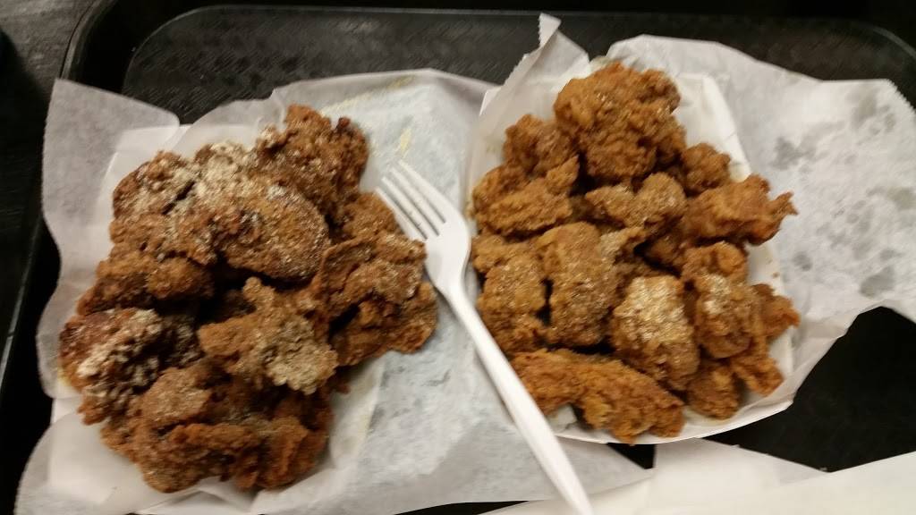 Snapper | restaurant | 104 S Orange Blossom Trail, Orlando, FL 32805, USA | 4079997698 OR +1 407-999-7698