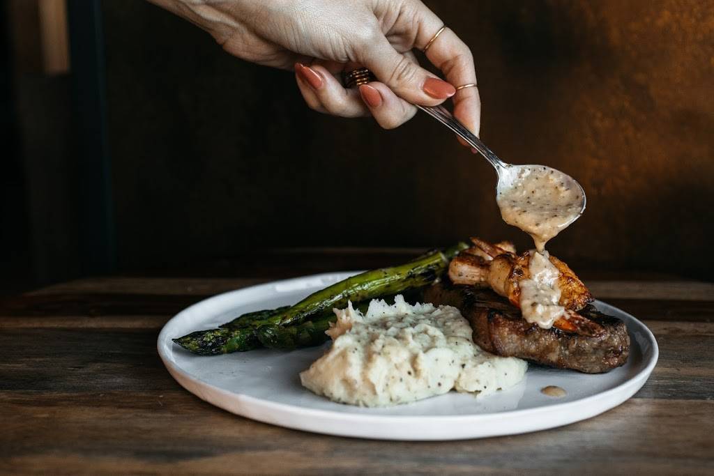 Sedona Taphouse | restaurant | 435 Charles H Dimmock Pkwy, Colonial Heights, VA 23834, USA | 8049308277 OR +1 804-930-8277