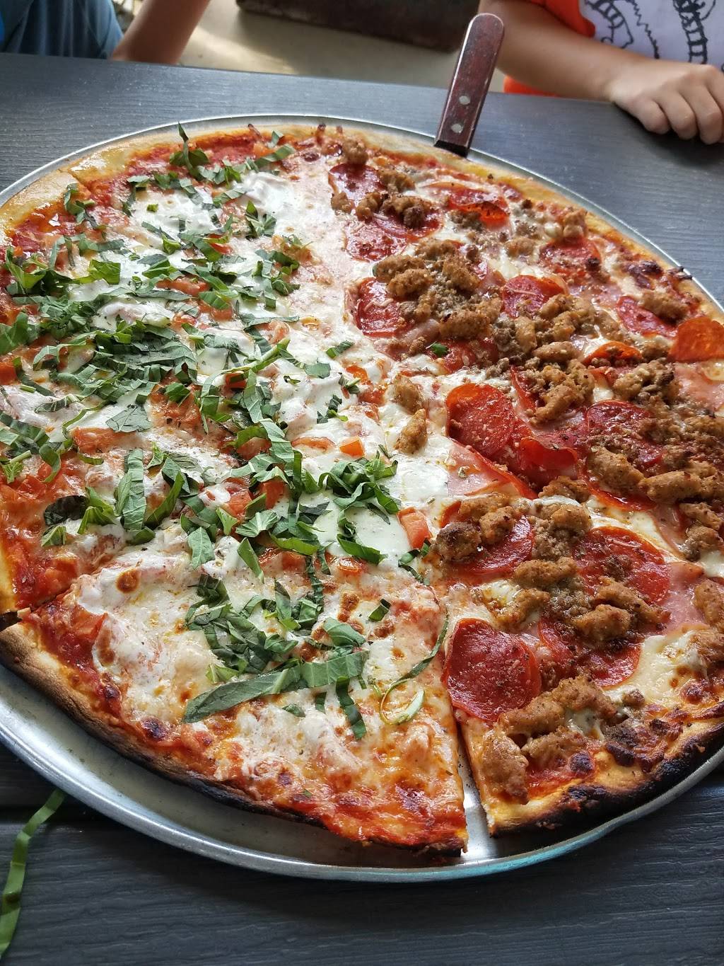 Luigis Pizzeria | restaurant | 3700 Almeda Rd, Houston, TX 77004, USA | 2817933333 OR +1 281-793-3333