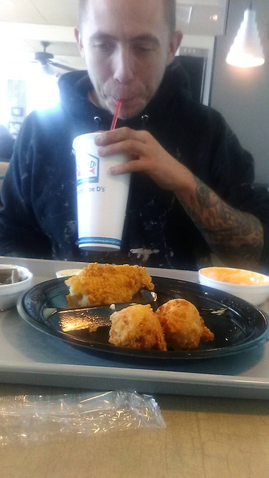 Captain Ds | restaurant | 125 N Mt Tabor Rd, Lexington, KY 40509, USA | 8592688818 OR +1 859-268-8818