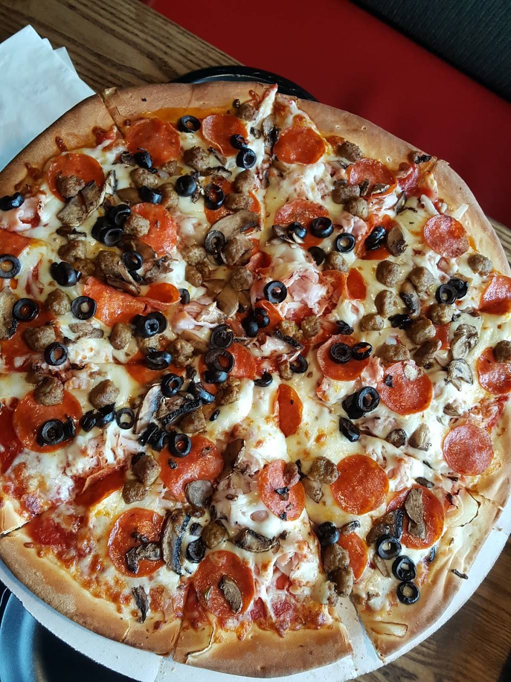 Mancinos Grinders & Pizza | restaurant | 809 W Clairemont Ave, Eau Claire, WI 54701, USA | 7158354100 OR +1 715-835-4100