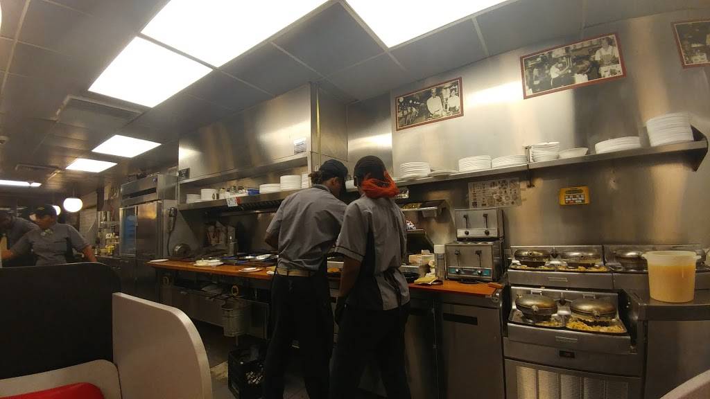 Waffle House | meal takeaway | 44215 US-27, Davenport, FL 33897, USA | 8634241426 OR +1 863-424-1426