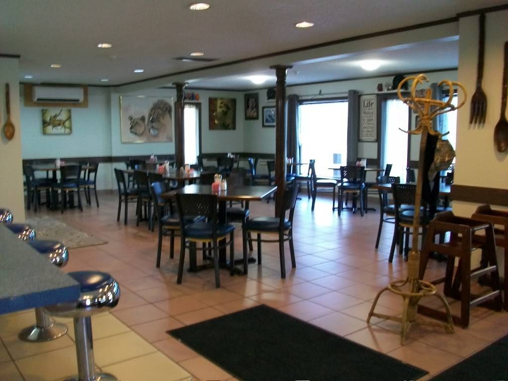 The Dutch Restaurant | restaurant | 2223 Division Rd, Kingsville, ON N9Y 2Z4, Canada | 5197336888 OR +1 519-733-6888