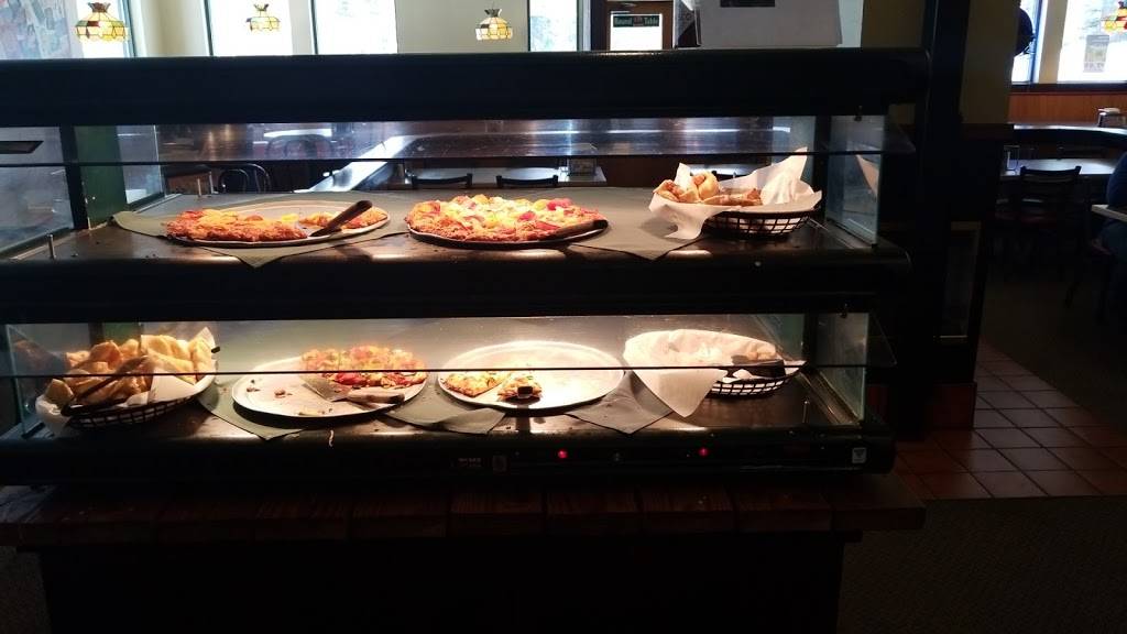 Round Table Pizza | meal delivery | 11200 Donner Pass Rd, Truckee, CA 96161, USA | 5305870577 OR +1 530-587-0577