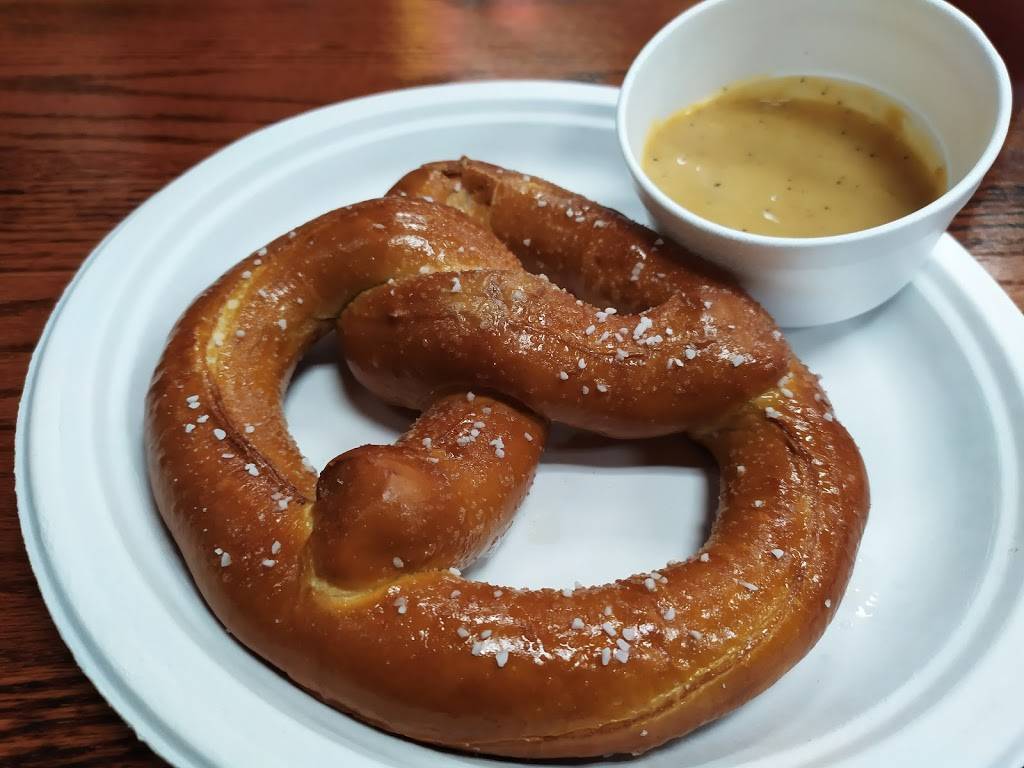 Purdys Craft House & Arcade | restaurant | 16202 64th St E, Sumner, WA 98390, USA | 2533756077 OR +1 253-375-6077