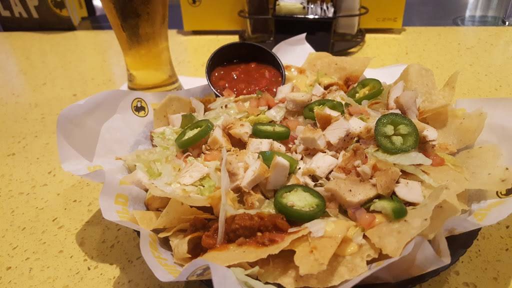 Buffalo Wild Wings | restaurant | 2515 Southlake Mall Drive, Merrillville, IN 46410, USA | 2197949453 OR +1 219-794-9453