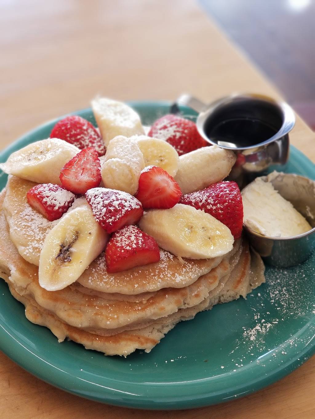 Main Kitchen Cafe | restaurant | 17013 Chatsworth Street, Granada Hills, CA 91344, USA | 7473002433 OR +1 747-300-2433