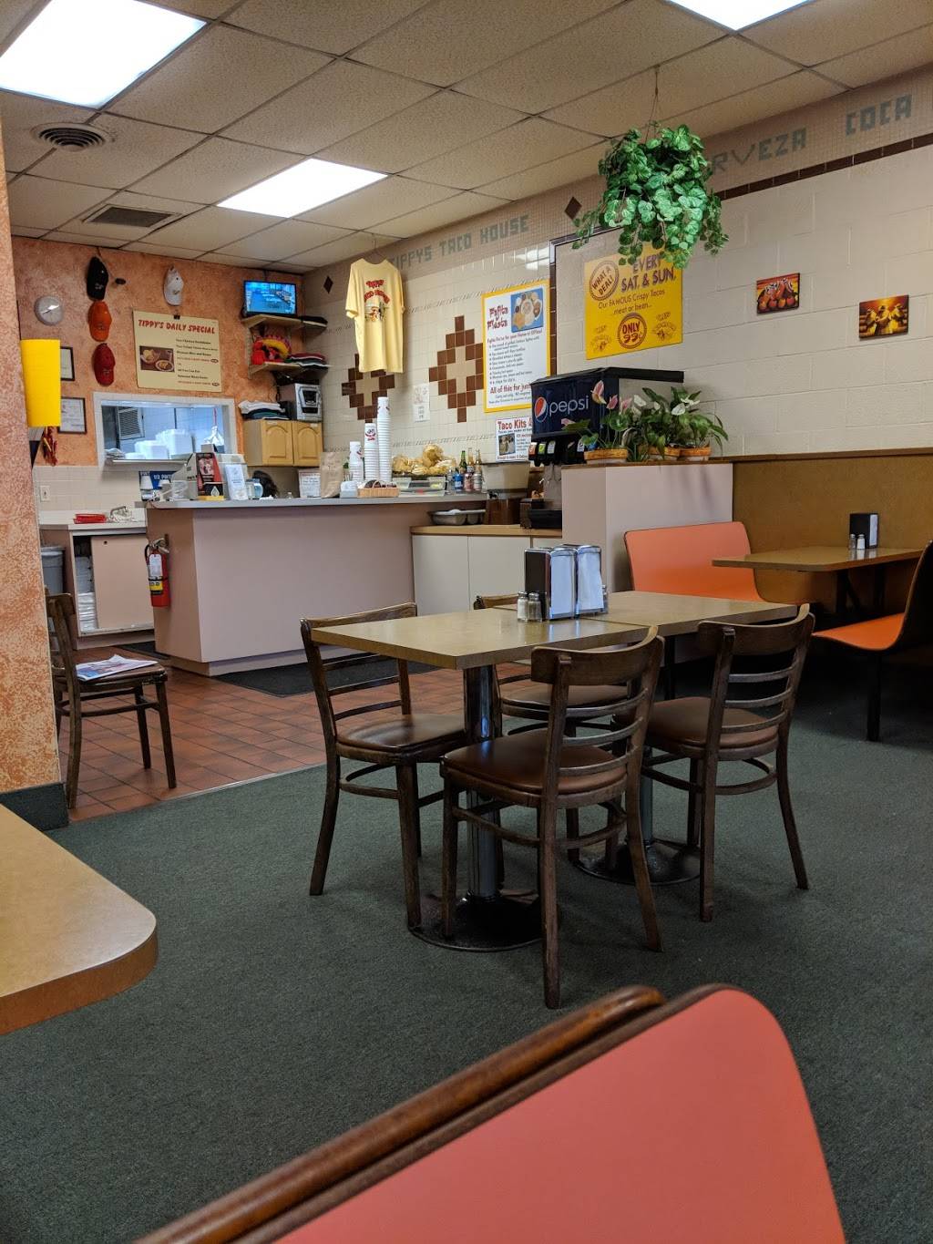 Tippys Taco House | restaurant | 8632 Lee Hwy, Fairfax, VA 22031, USA | 7035600511 OR +1 703-560-0511